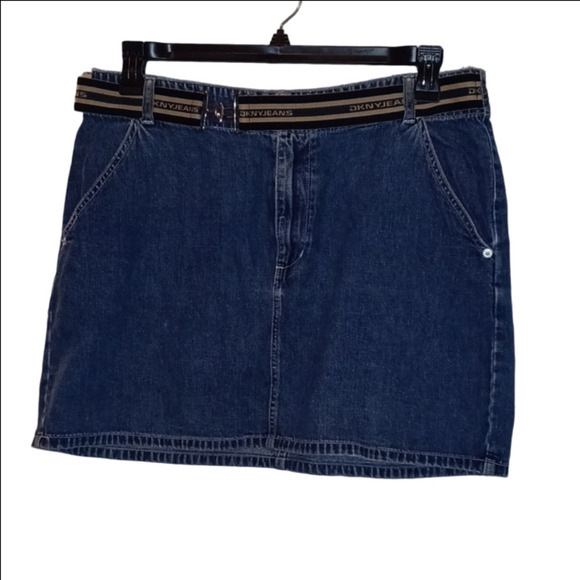 💫DKNY Denim Skirt with Belt - Picture 2 of 9